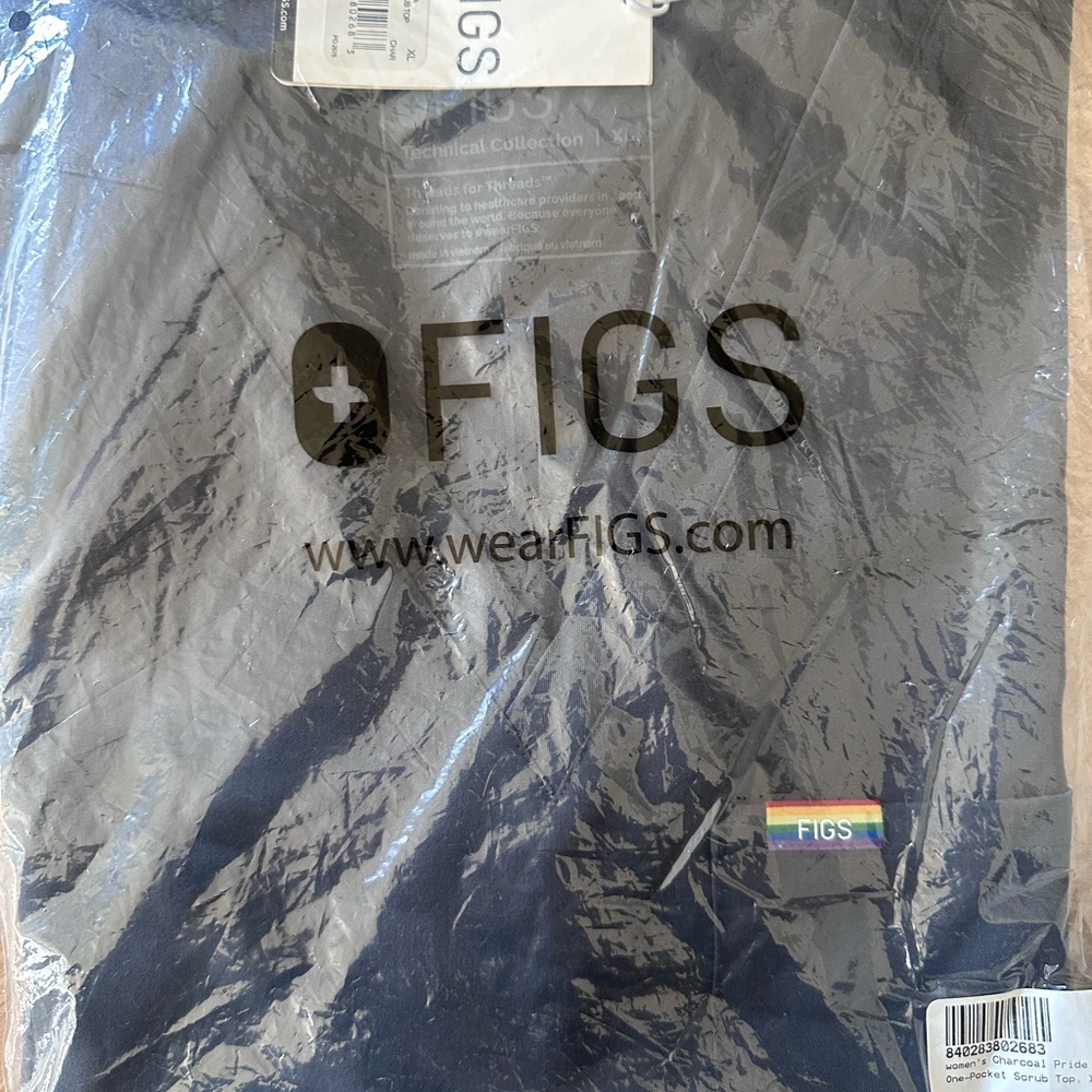 FIGS Women's Charcoal Catarina One-Pocket Scrub Top, XL *Pride Edition*
